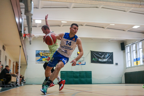 Kupiškio komanda rimčiau čempionams nepasipriešino