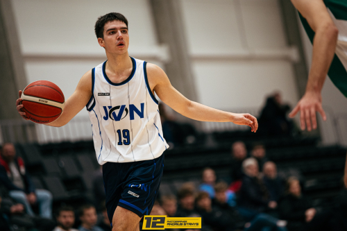 Salvijus Laužadis atvedė komandą į pergalę, tačiau atkrintamosiose žaisti negalės