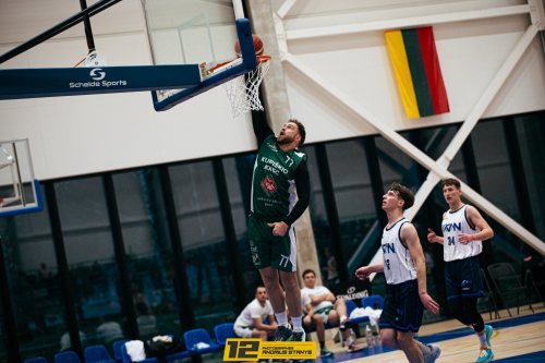 Mantas Vilimas dominavo ir arčiau krepšio, ir prie perimetro