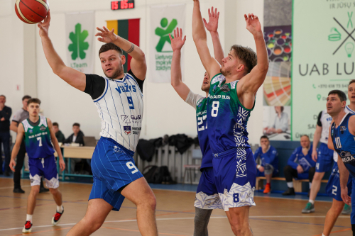 Titas Janeliauskas sužaidė puikų mačą, tačiau jo komandos draugai strigo Kelmės gynyboje Titas Janeliauskas sužaidė puikų mačą, tačiau jo komandos draugai strigo Kelmės gynyboje