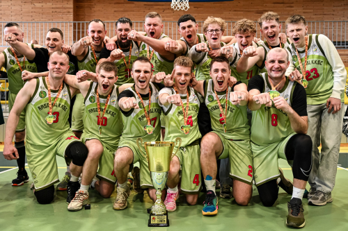 A divizione antrą iš eilės sidabro žiedą ant rankos mauna Raseinių krepšininkai A divizione antrą iš eilės sidabro žiedą ant rankos mauna Raseinių krepšininkai